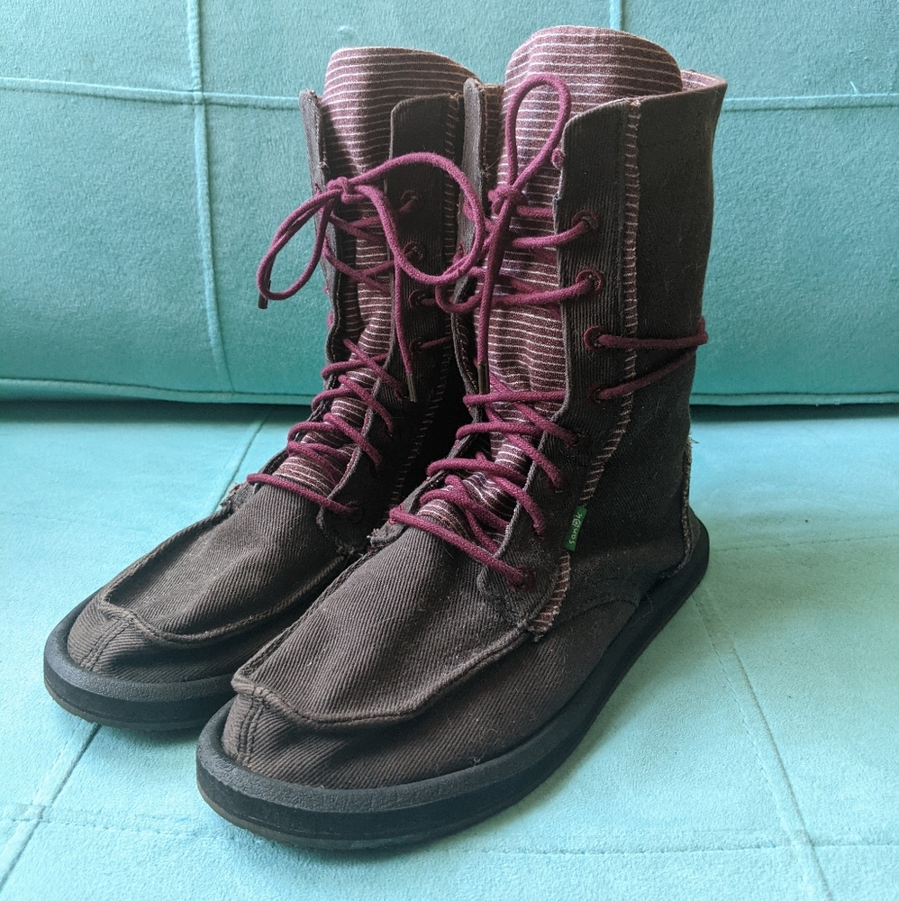 Sanuk Stevie Lace Up Boots